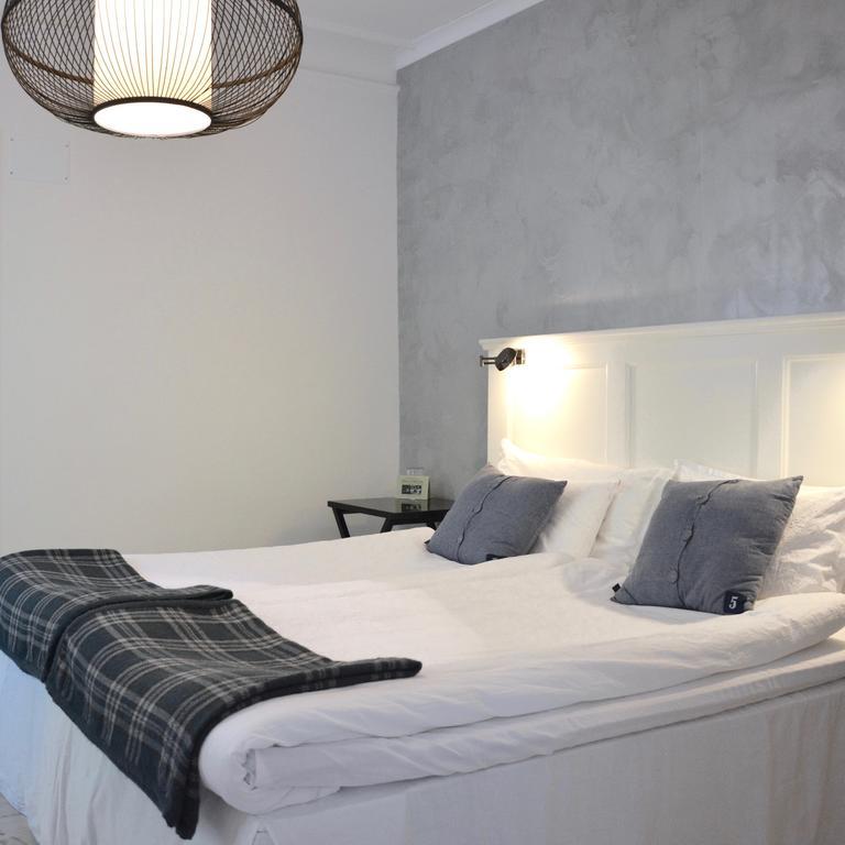 Hallfreda Hotell Endre ภายนอก รูปภาพ